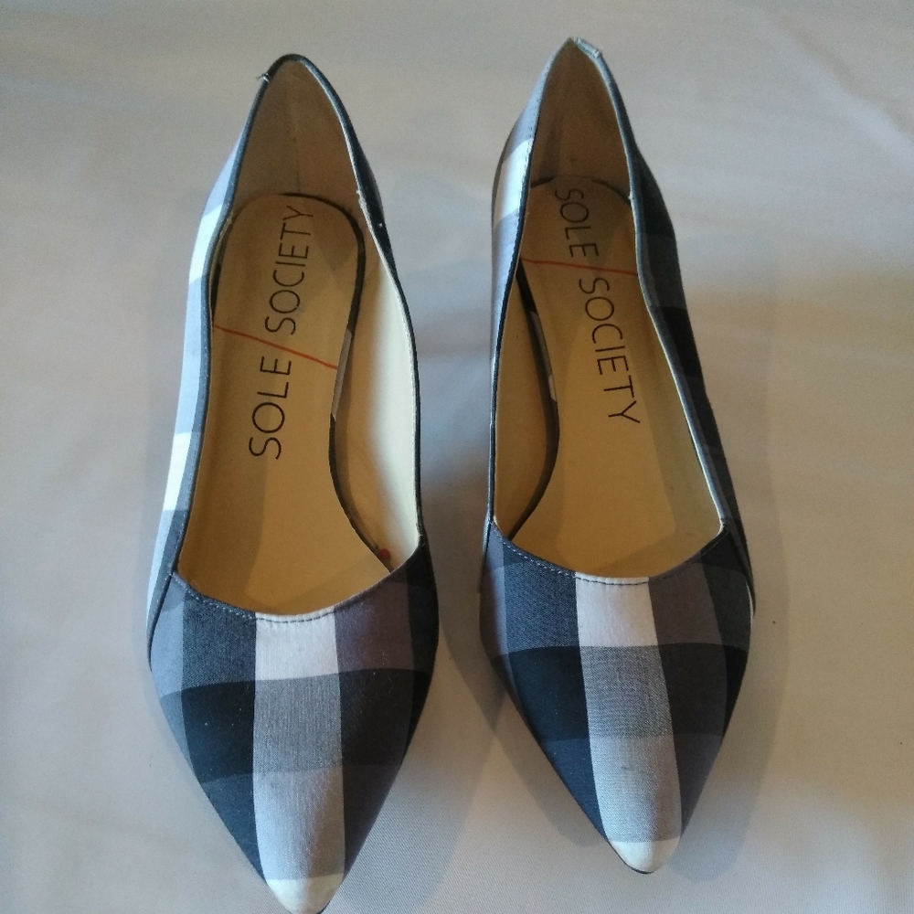 Plaid Pumps